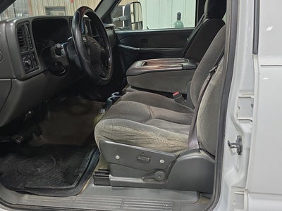 2003 Chevrolet Silverado 3500 LS