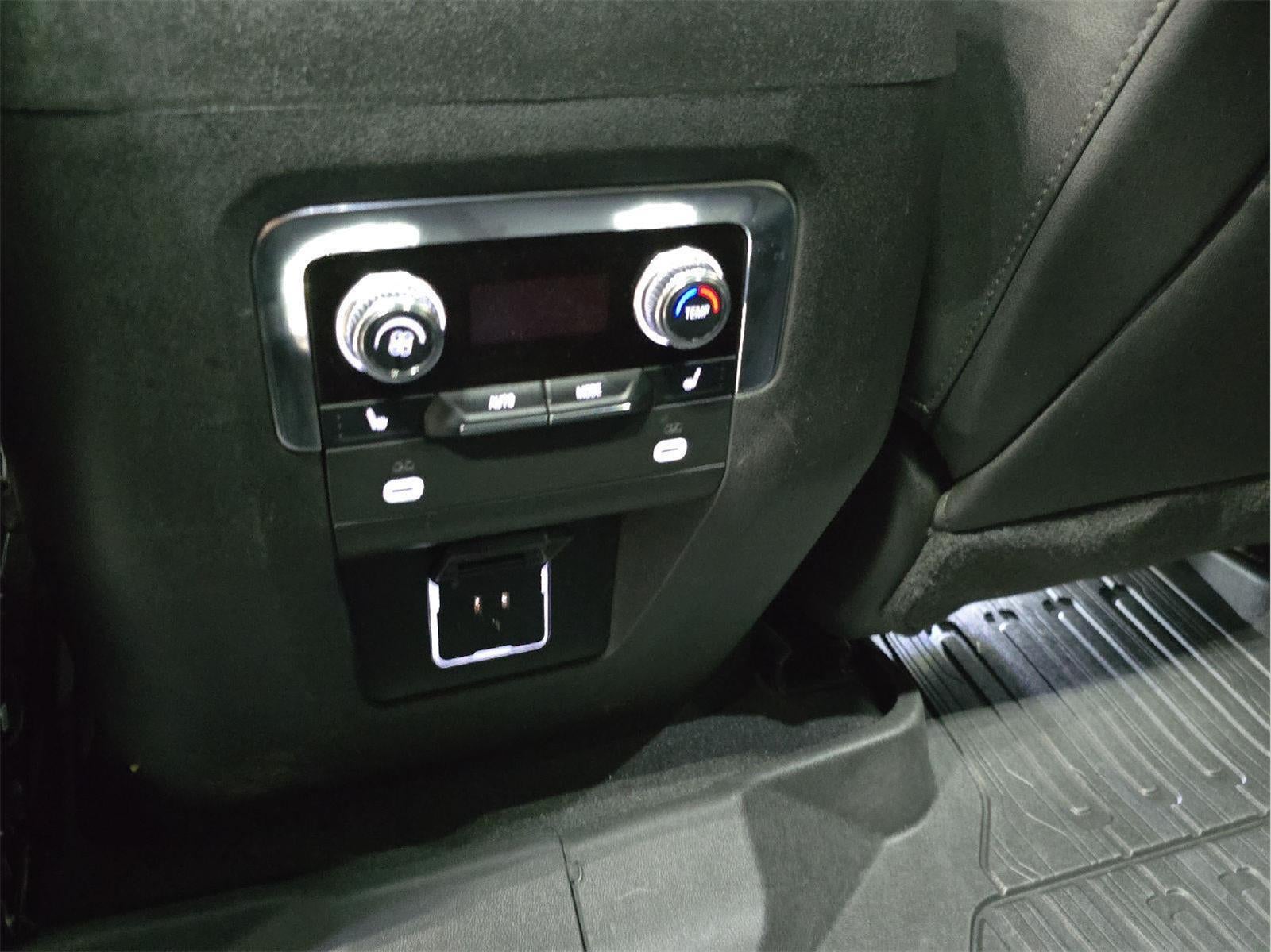 2024 GMC Yukon XL AT4