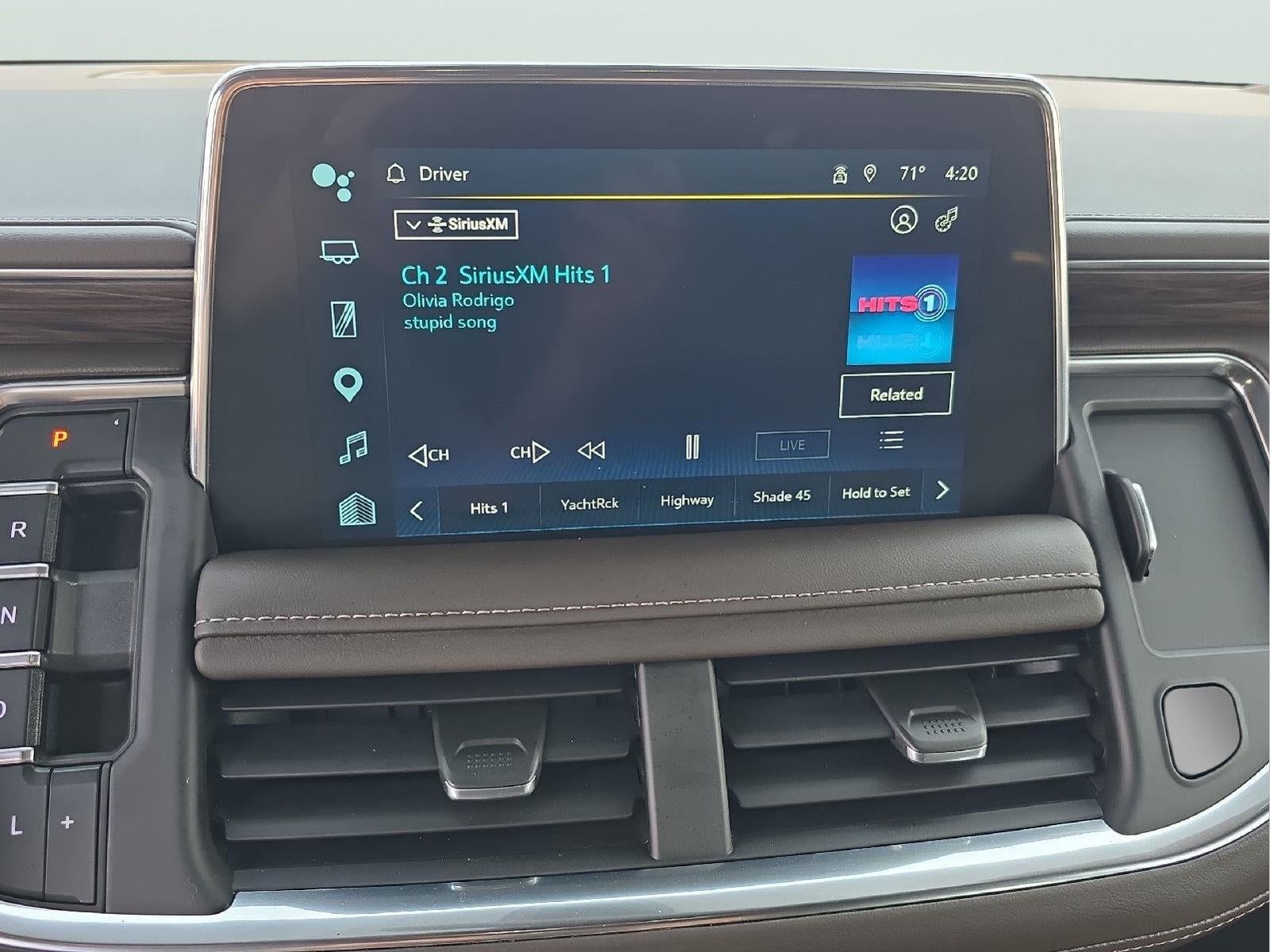 2022 Chevrolet Suburban LT