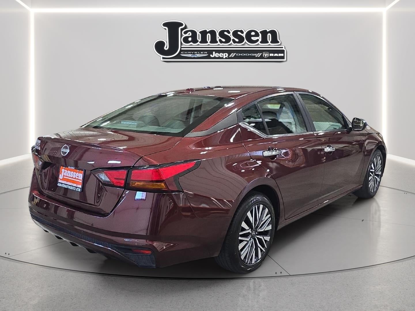 2025 Nissan Altima SV