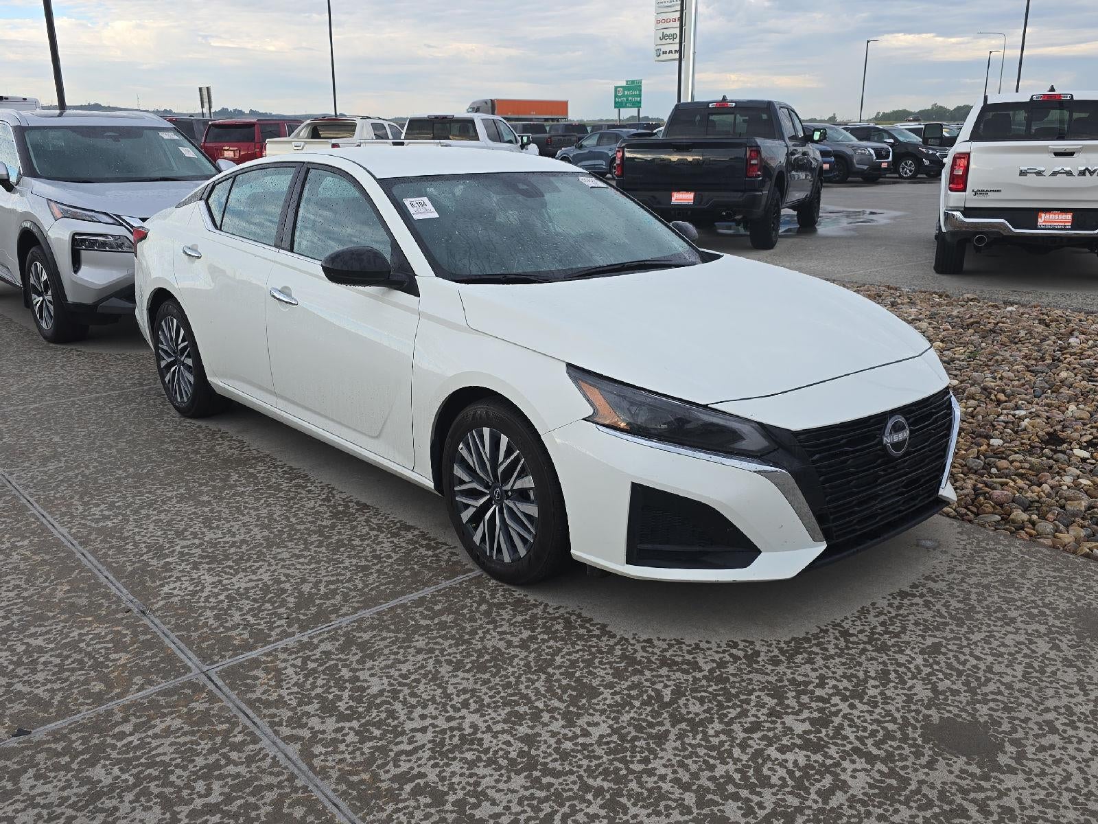 2025 Nissan Altima SV