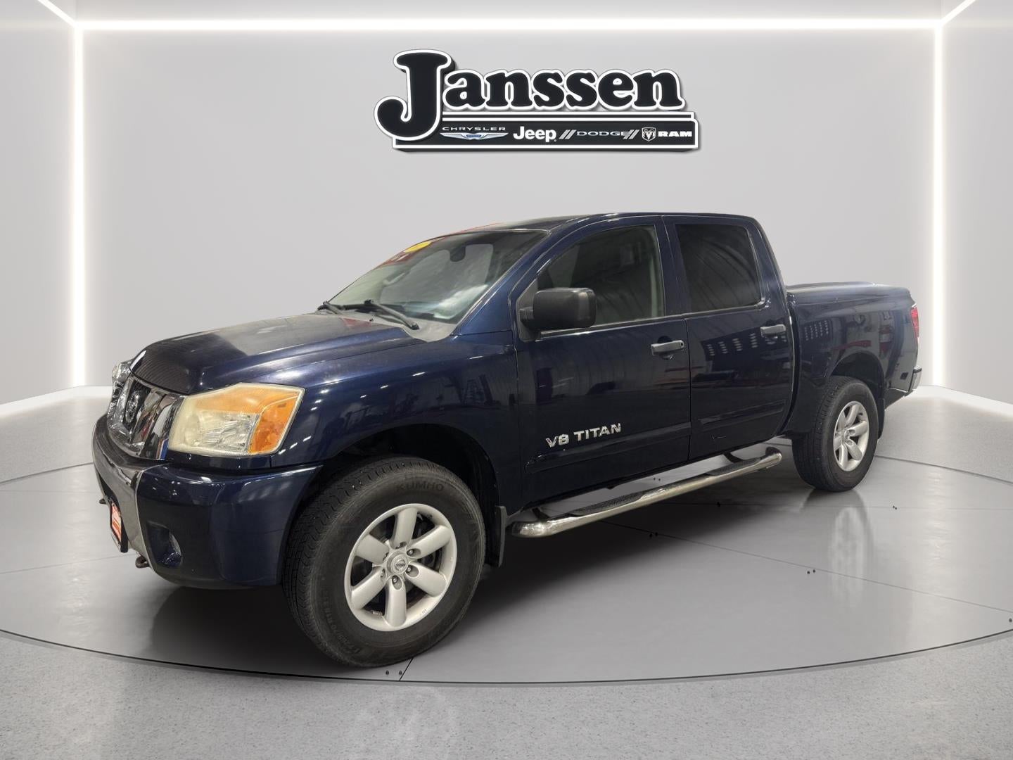 2012 Nissan Titan SV