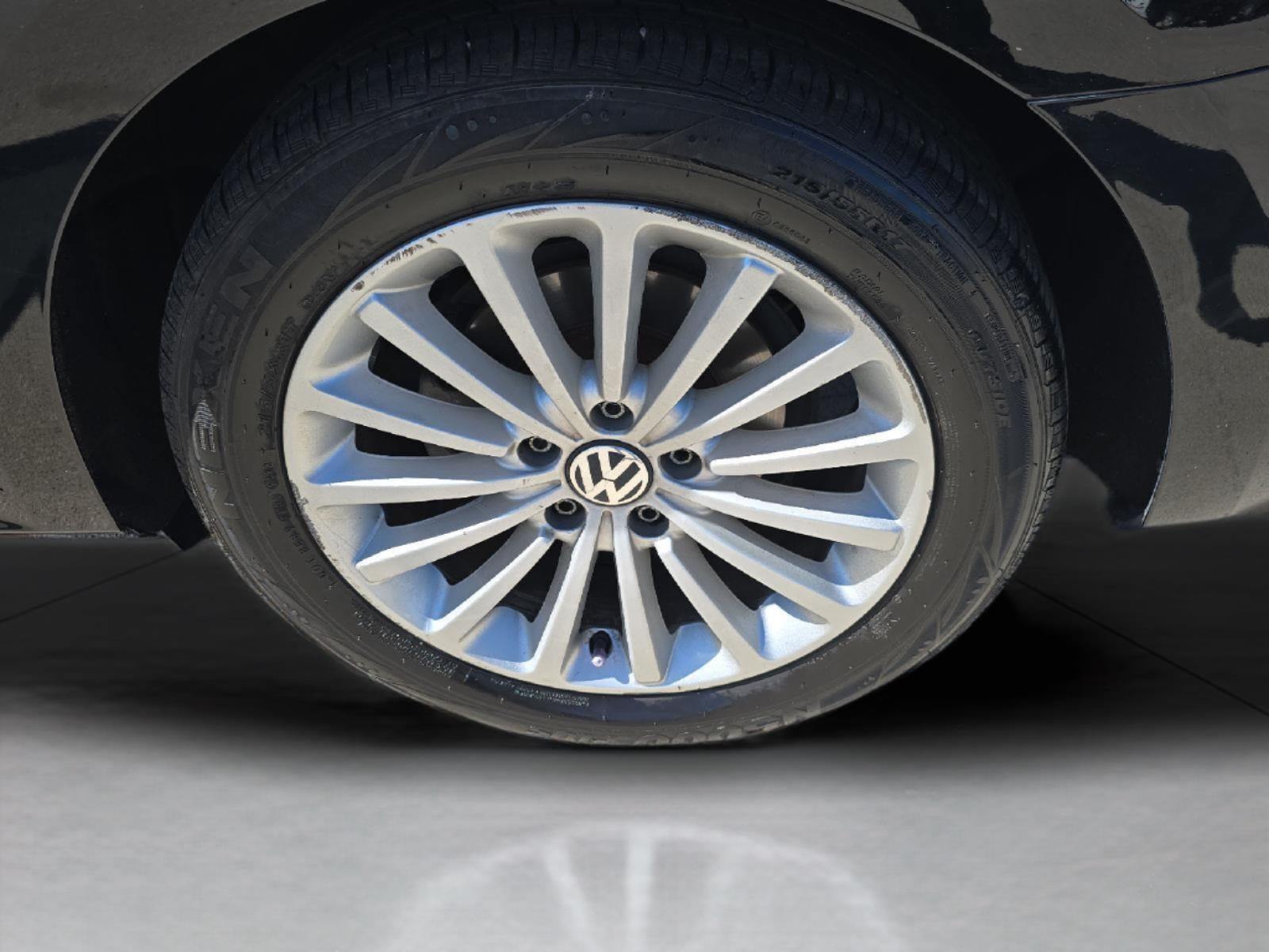 2016 Volkswagen Passat 1.8T SE