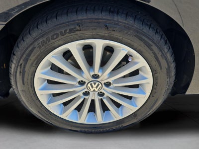 2016 Volkswagen Passat 1.8T SE