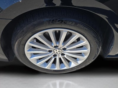 2016 Volkswagen Passat 1.8T SE