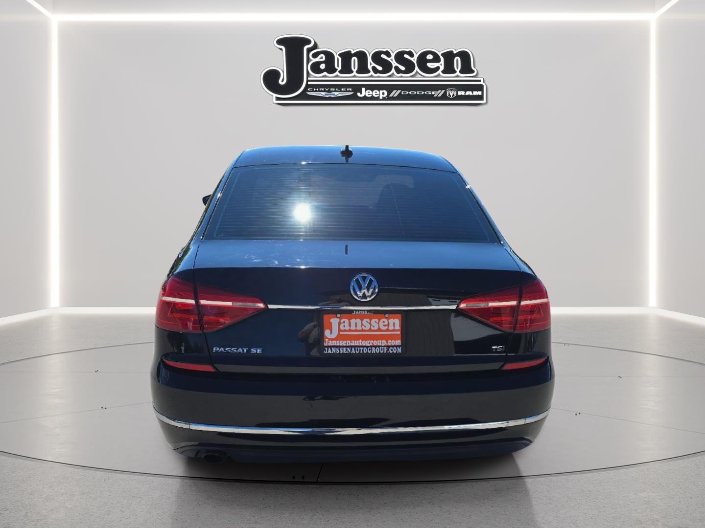 2016 Volkswagen Passat 1.8T SE
