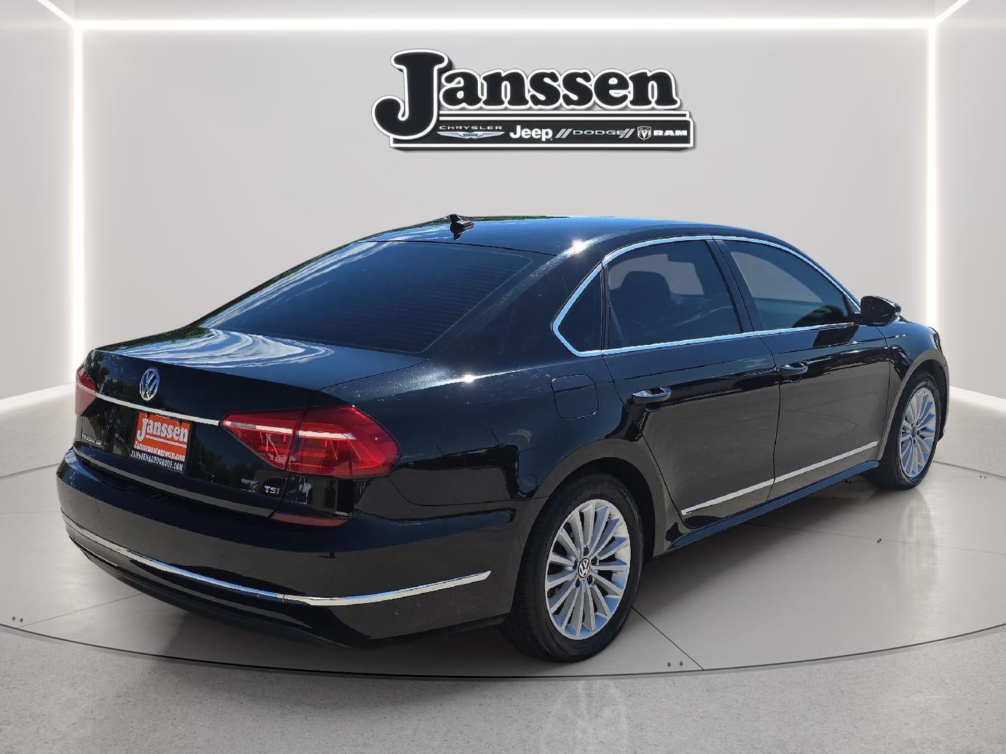 2016 Volkswagen Passat 1.8T SE
