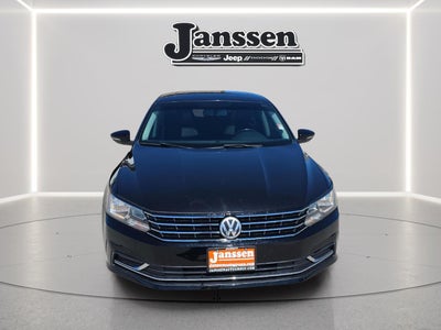 2016 Volkswagen Passat 1.8T SE