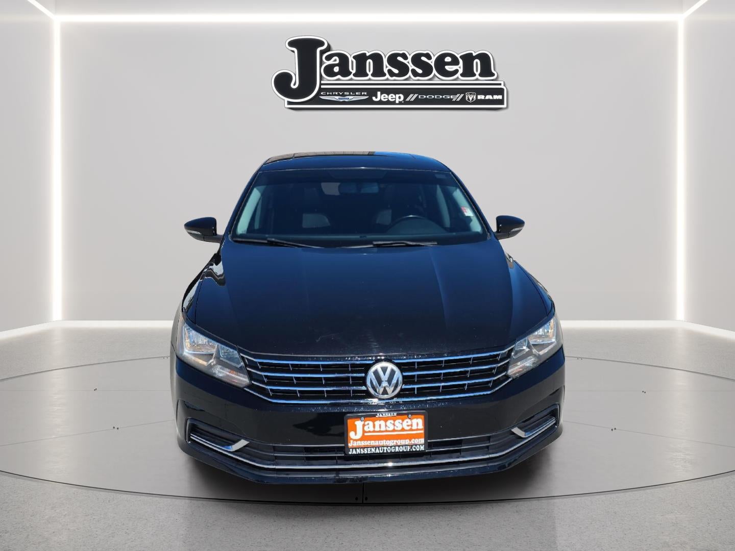 2016 Volkswagen Passat 1.8T SE