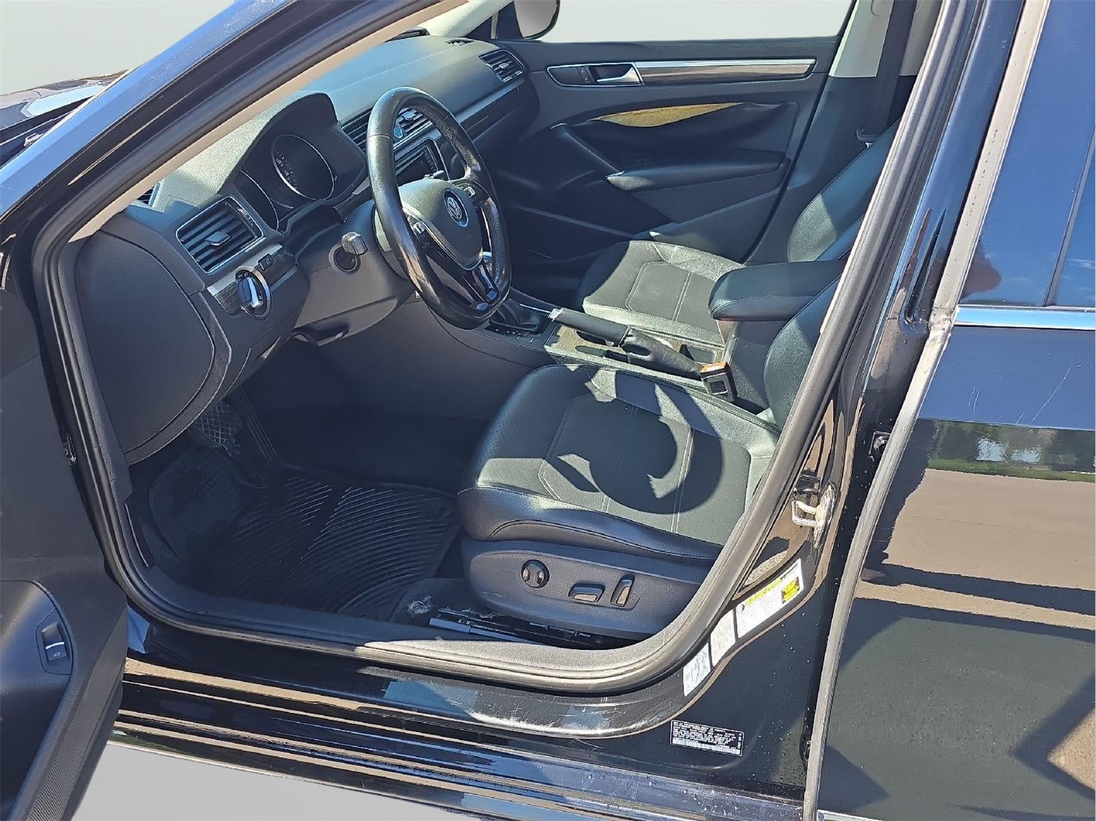 2016 Volkswagen Passat 1.8T SE