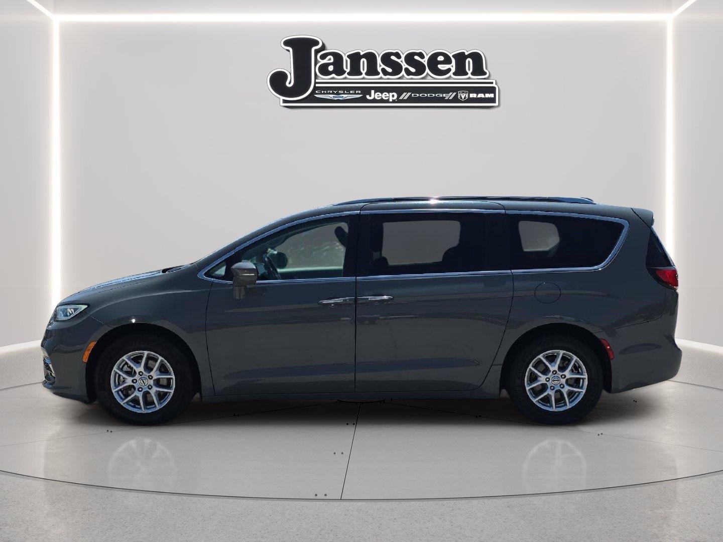 2021 Chrysler Pacifica Touring L