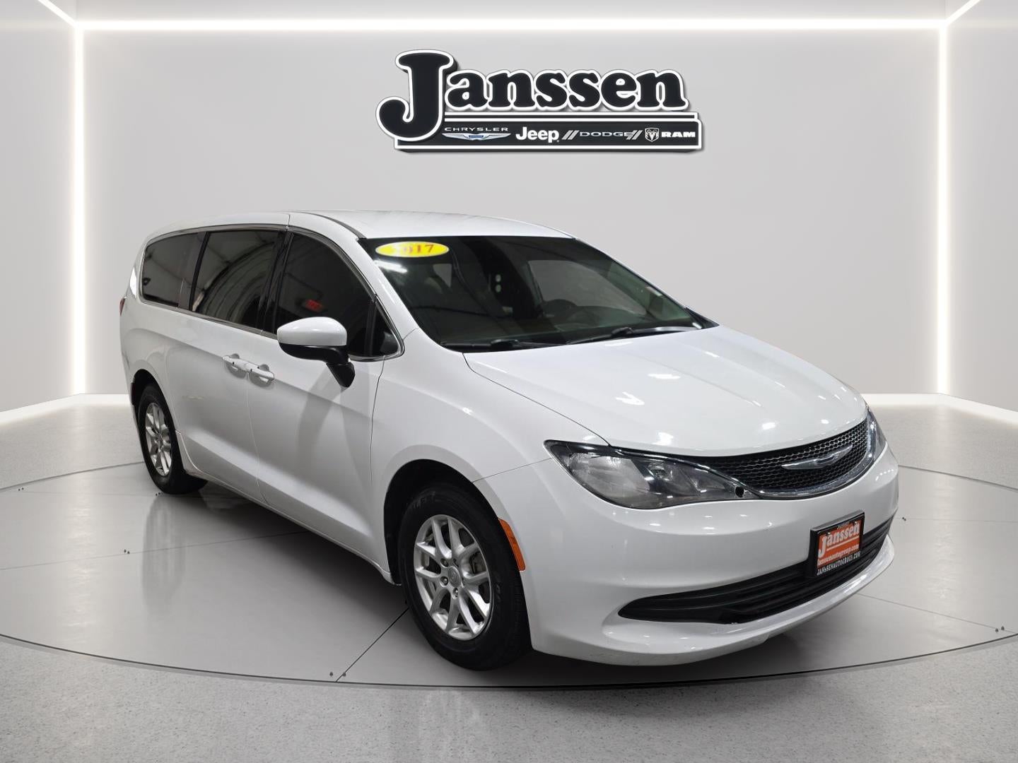 2017 Chrysler Pacifica Touring