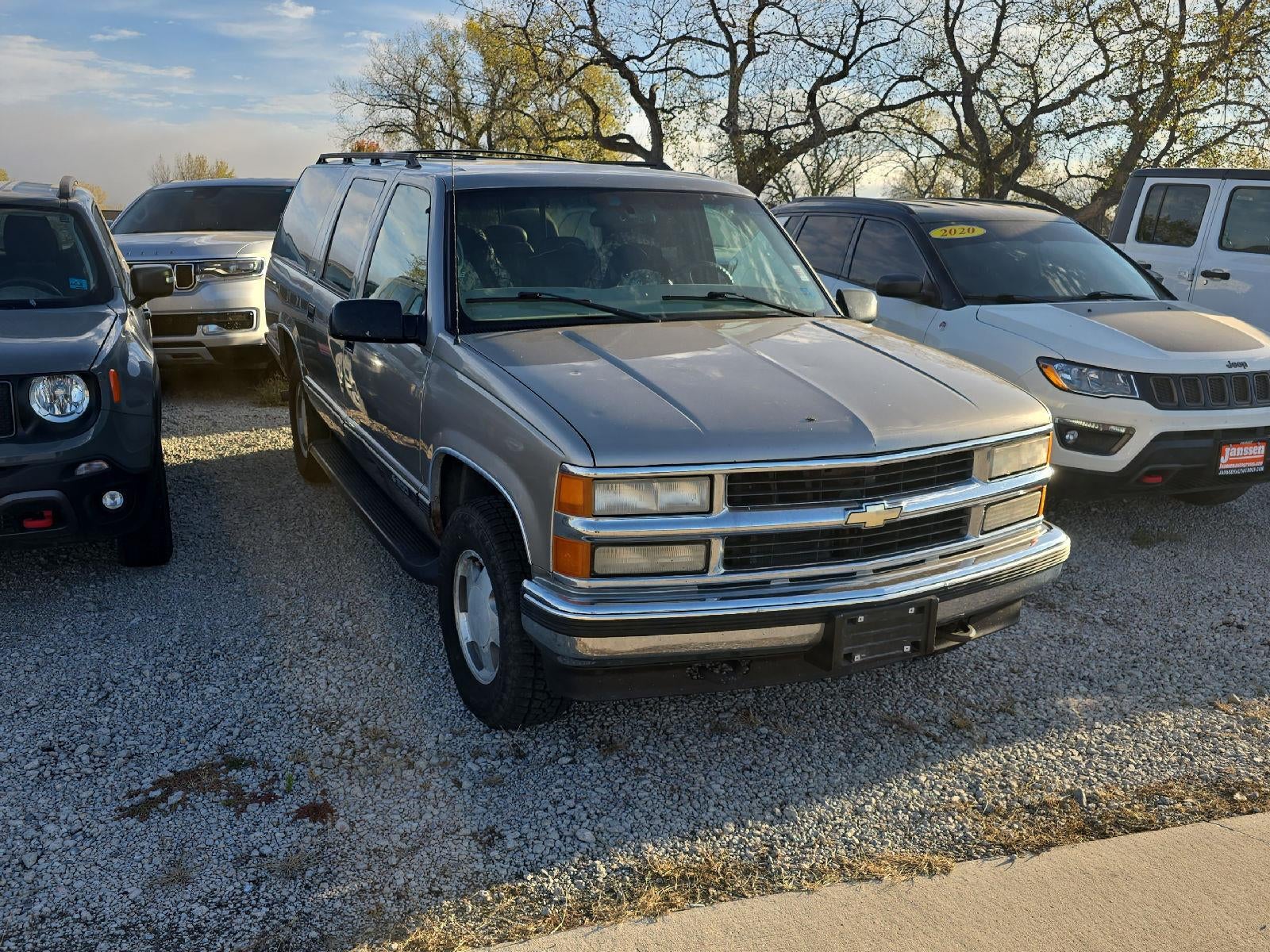 1999 Chevrolet Suburban Base