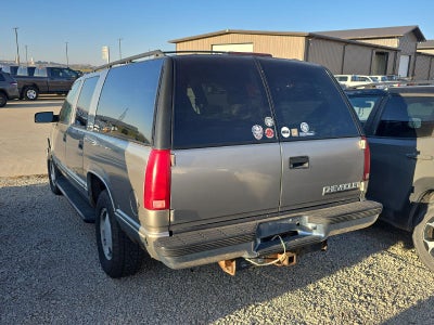 1999 Chevrolet Suburban Base