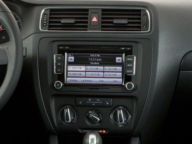 2013 Volkswagen JETTA SE