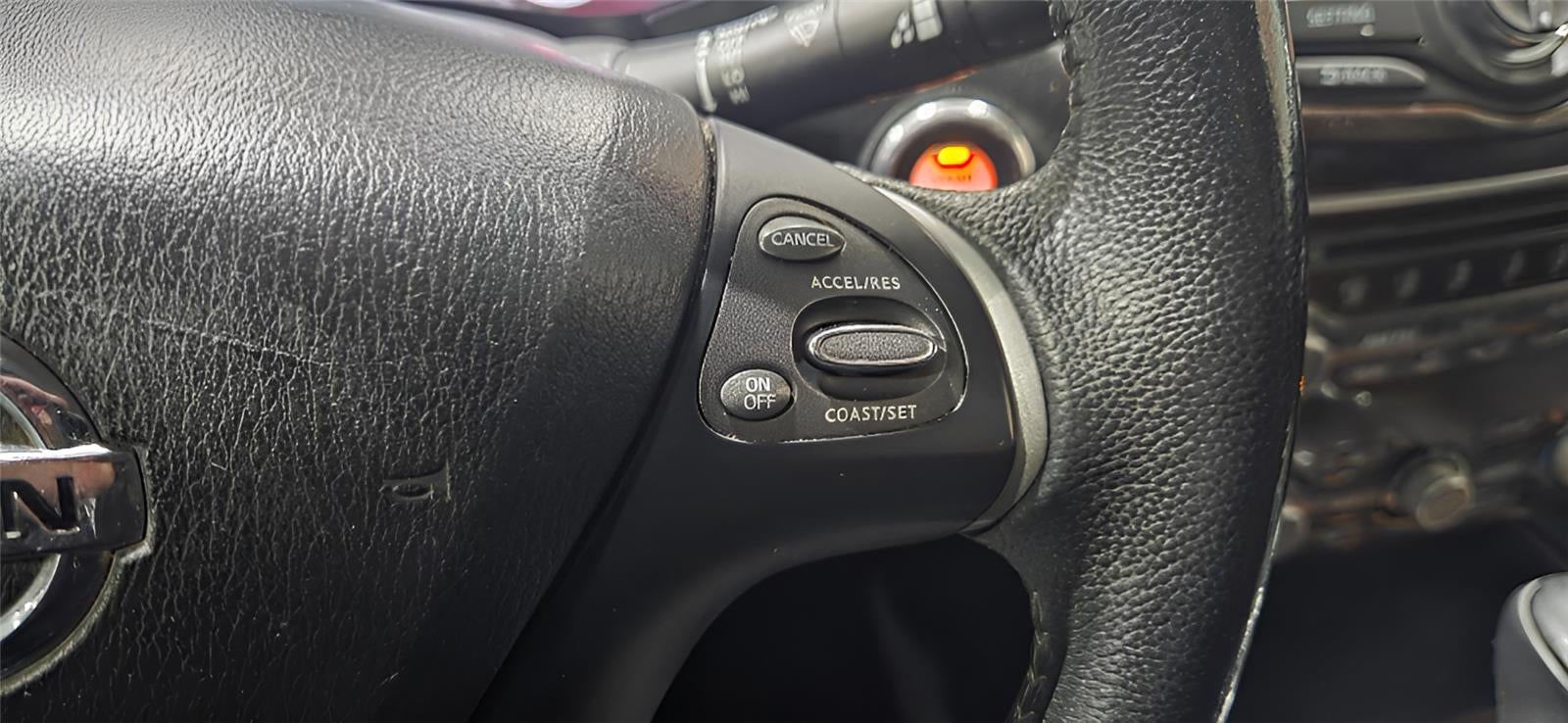 2014 Nissan Pathfinder SL