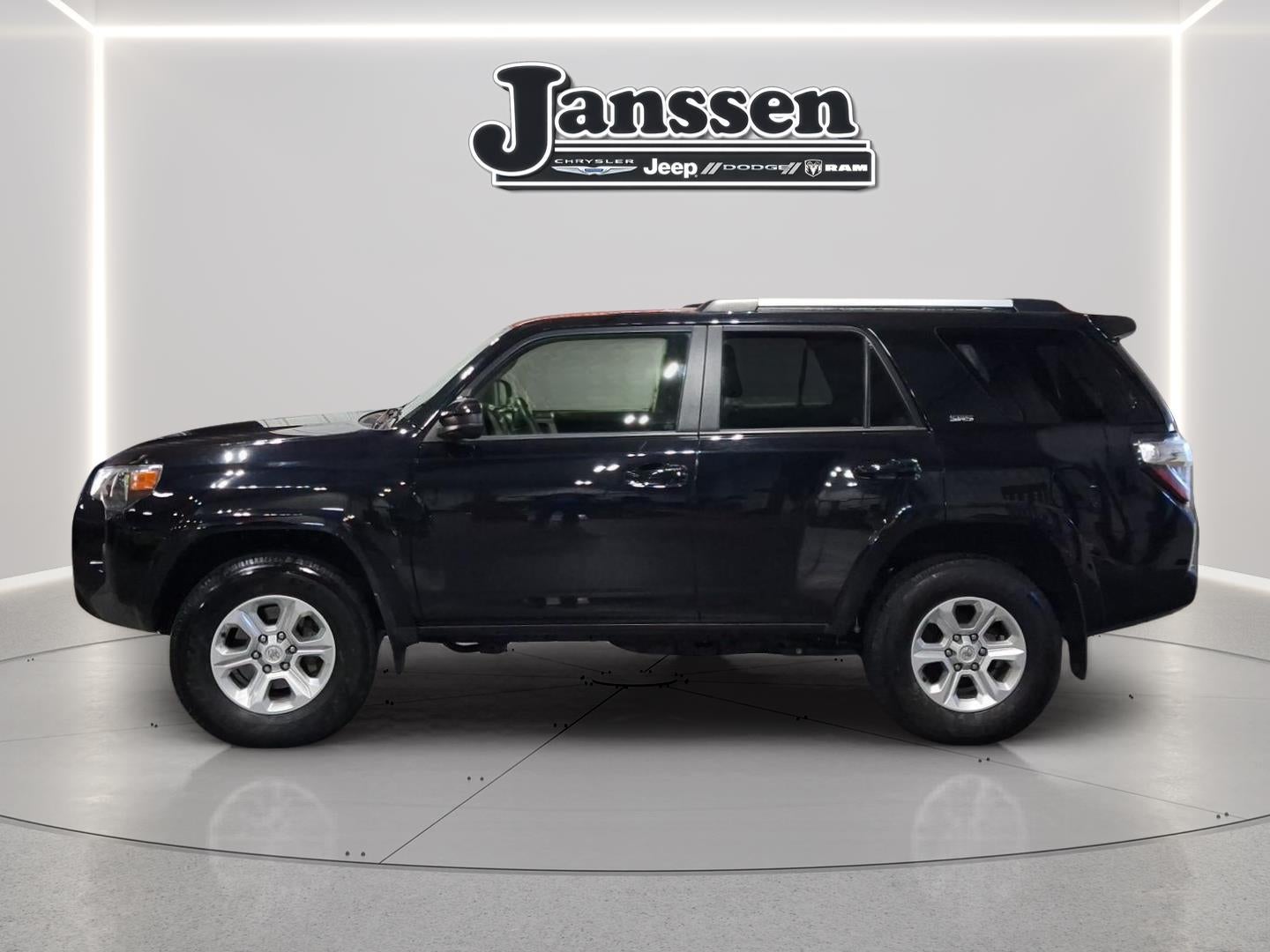 2024 Toyota 4Runner SR5