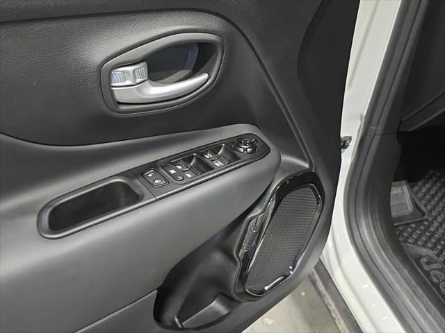 2023 Jeep Renegade Altitude