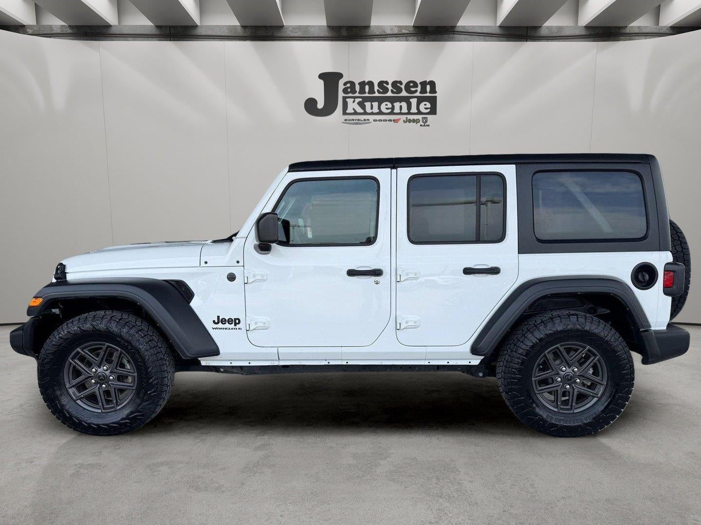 2025 Jeep Wrangler 4-Door Summit 4x4