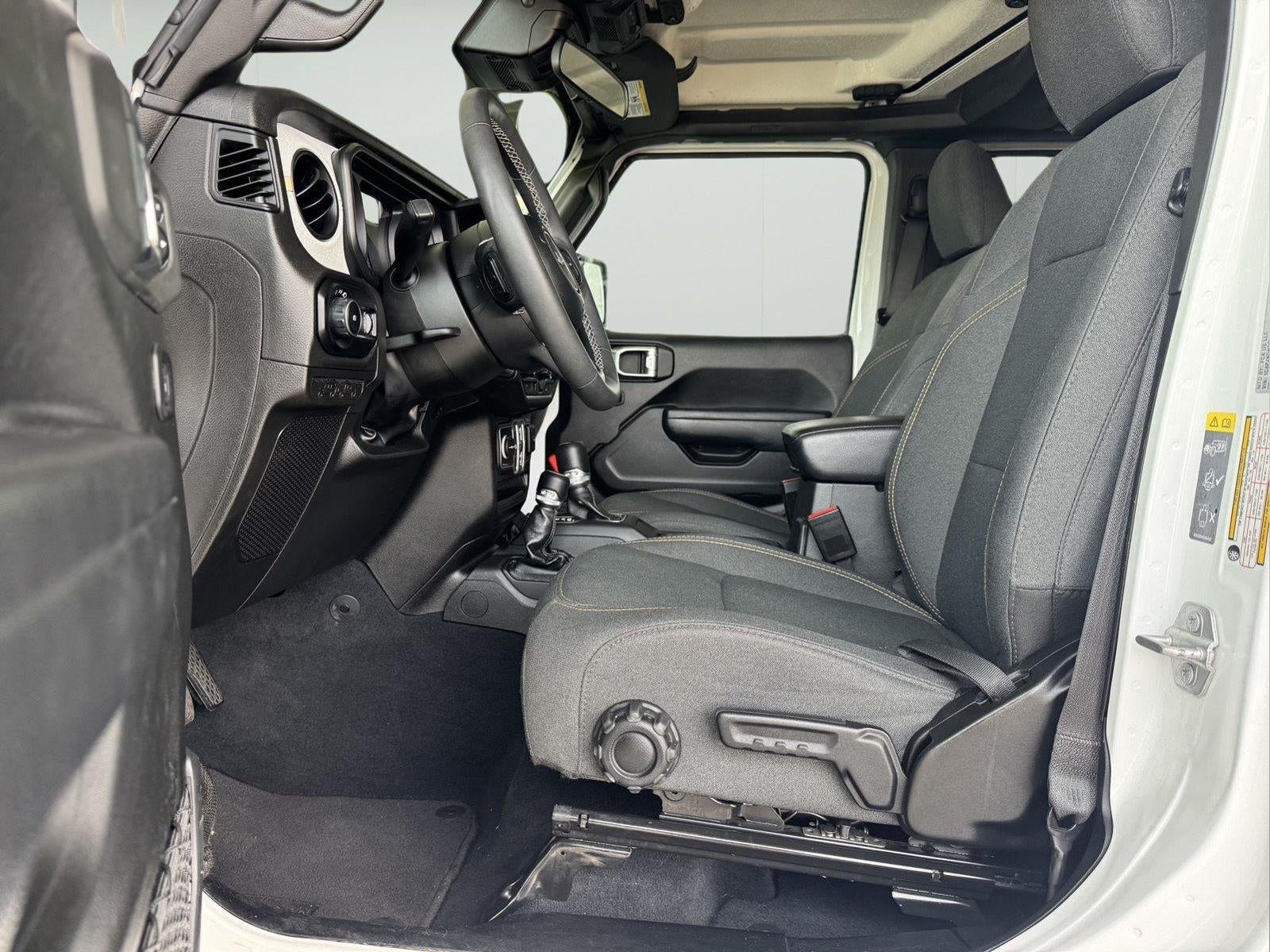 2025 Jeep Wrangler 4-Door Summit 4x4