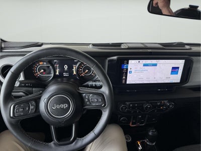 2025 Jeep Wrangler 4-Door Summit 4x4