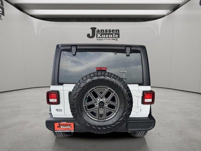 2025 Jeep Wrangler 4-Door Summit 4x4