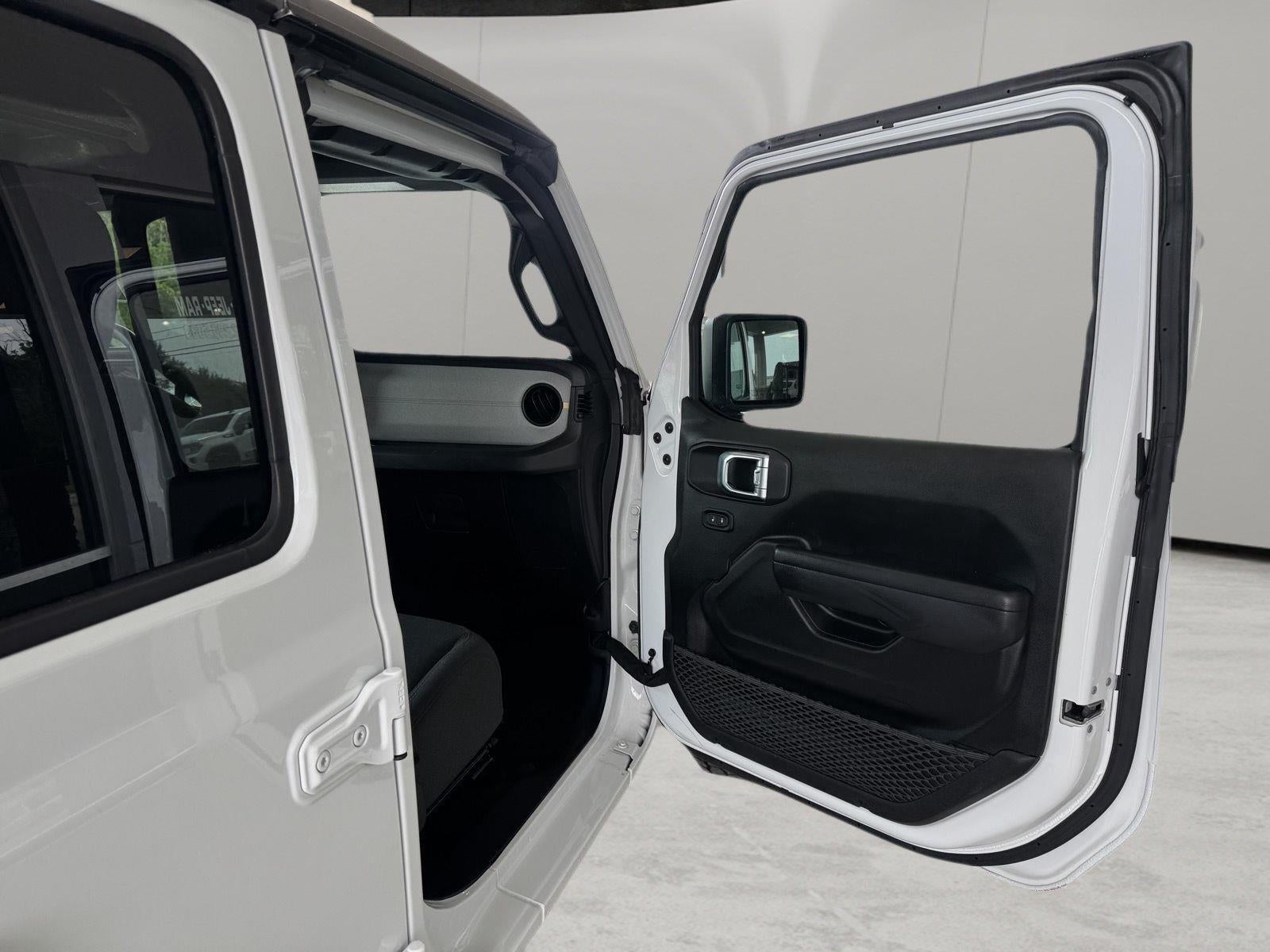 2025 Jeep Wrangler 4-Door Summit 4x4