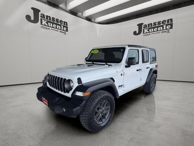 2025 Jeep Wrangler 4-Door Summit 4x4