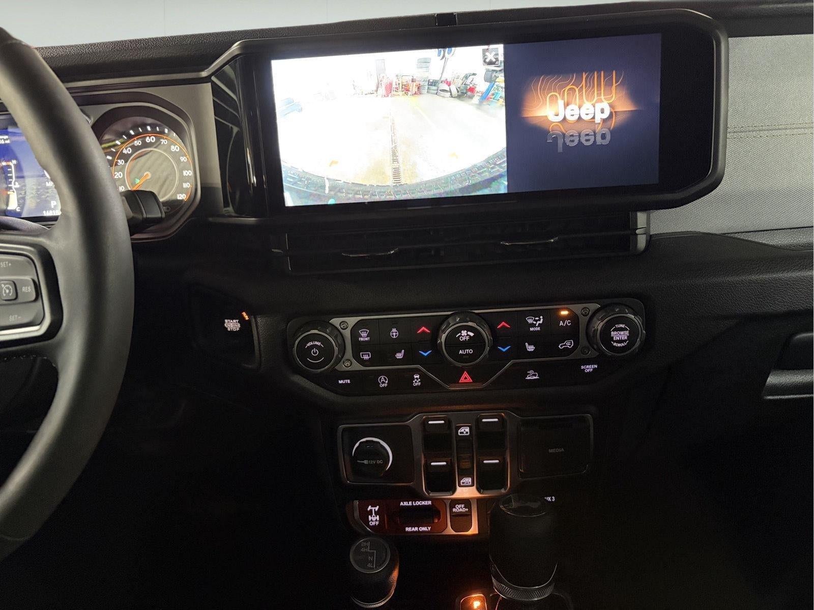 2025 Jeep Wrangler 4-Door Willys 4x4