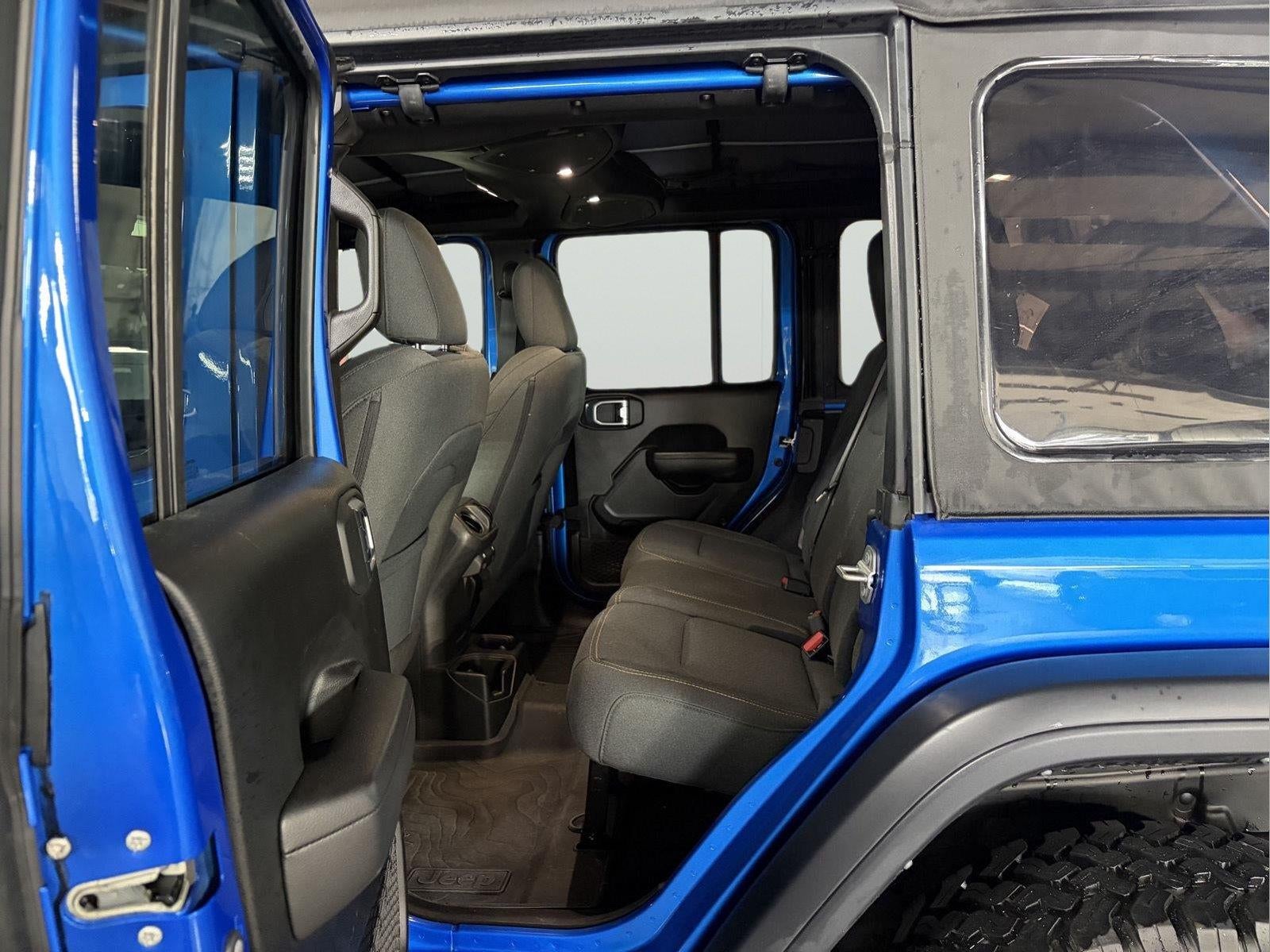 2025 Jeep Wrangler 4-Door Willys 4x4