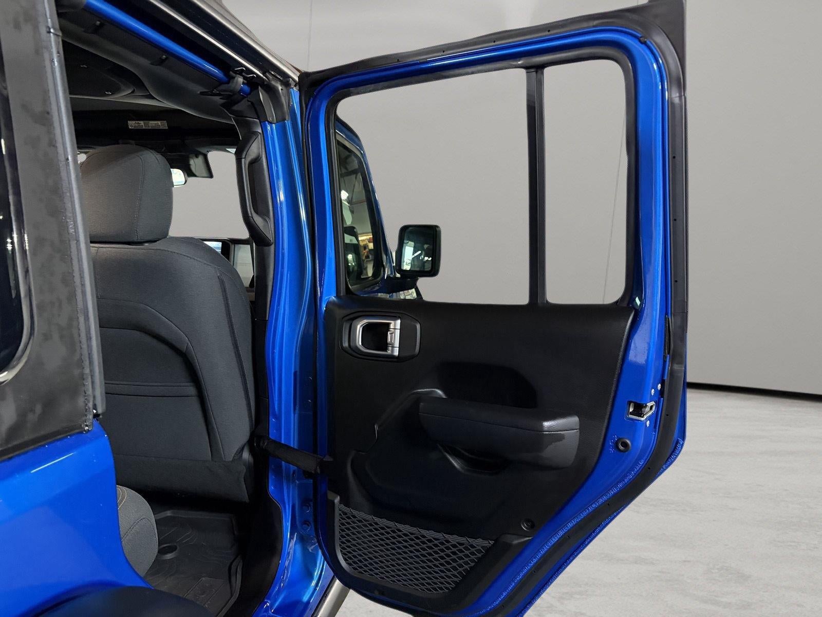 2025 Jeep Wrangler 4-Door Willys 4x4