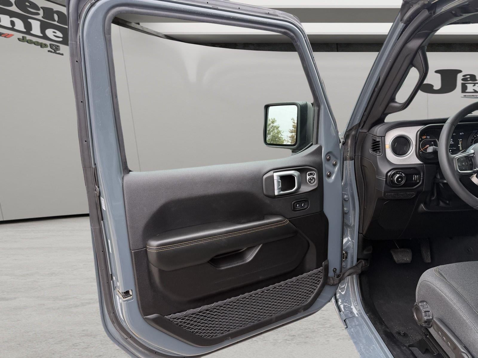 2026 Jeep Wrangler 4-Door Sahara 4x4