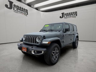 2026 Jeep Wrangler 4-Door Sahara 4x4