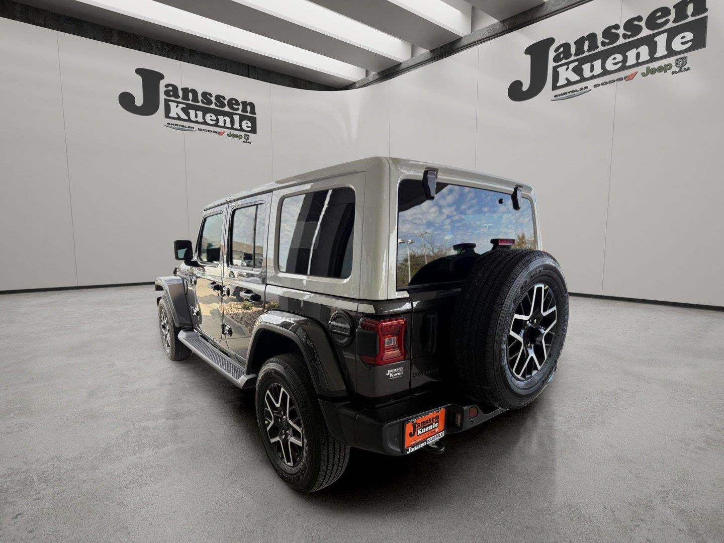 2027 Jeep Wrangler WRANGLER 4-DOOR SAHARA
