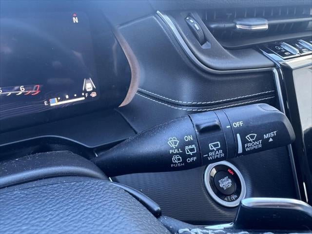 2023 Jeep Grand Cherokee Laredo 4x4