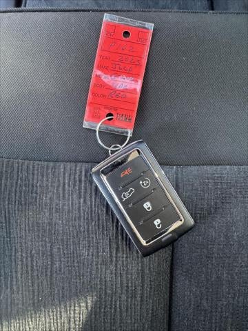 2023 Jeep Grand Cherokee Laredo 4x4