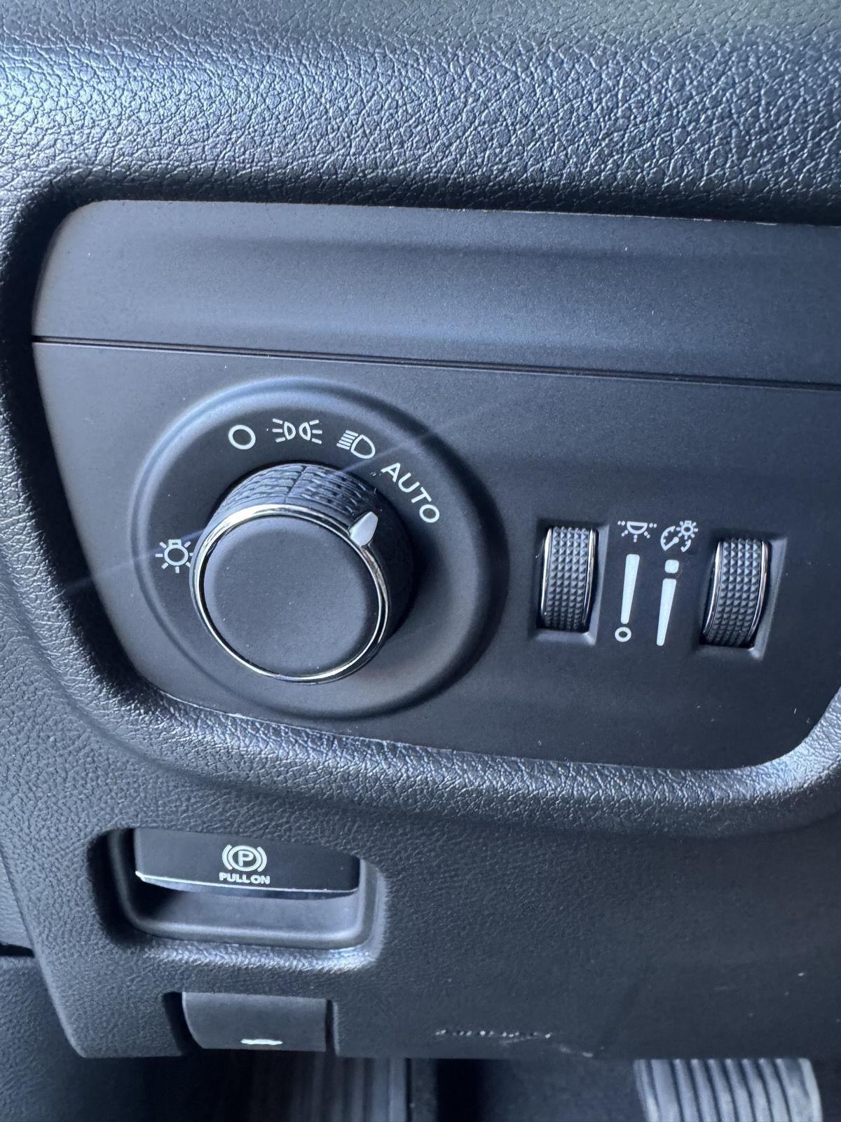 2024 Jeep Grand Cherokee Laredo 4x4