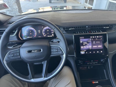 2024 Jeep Grand Cherokee Laredo 4x4