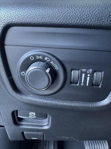 2024 Jeep Grand Cherokee Laredo 4x4