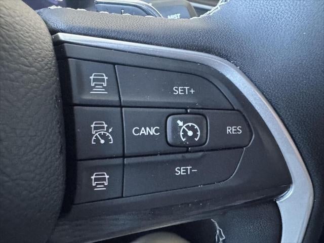 2024 Jeep Grand Cherokee Laredo 4x4