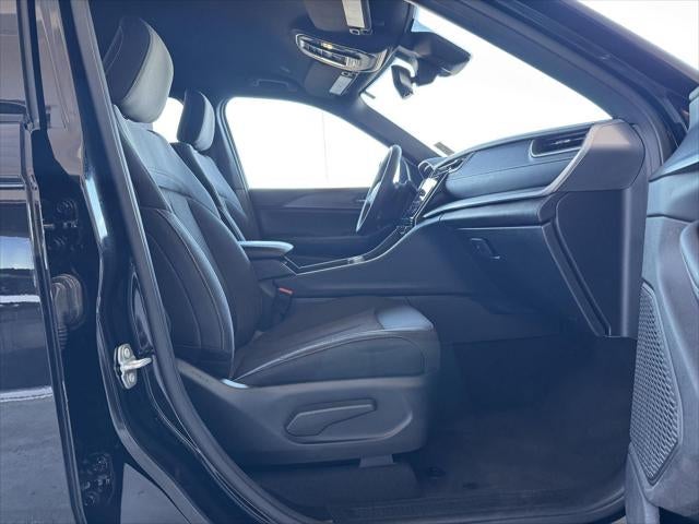 2024 Jeep Grand Cherokee Laredo 4x4