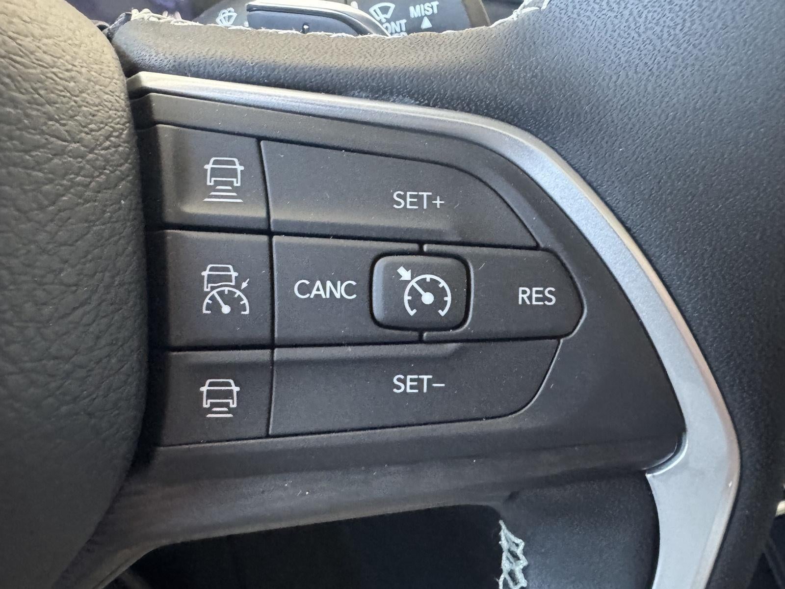 2026 Jeep Grand Cherokee GRAND CHEROKEE LAREDO X 4X4