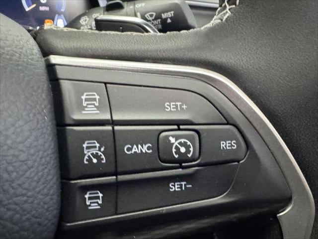 2026 Jeep Grand Cherokee GRAND CHEROKEE LAREDO X 4X4