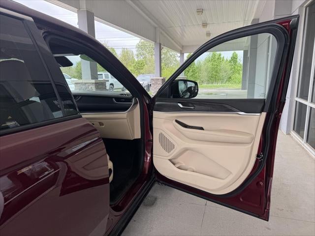 2025 Jeep Grand Cherokee Limited 4x4