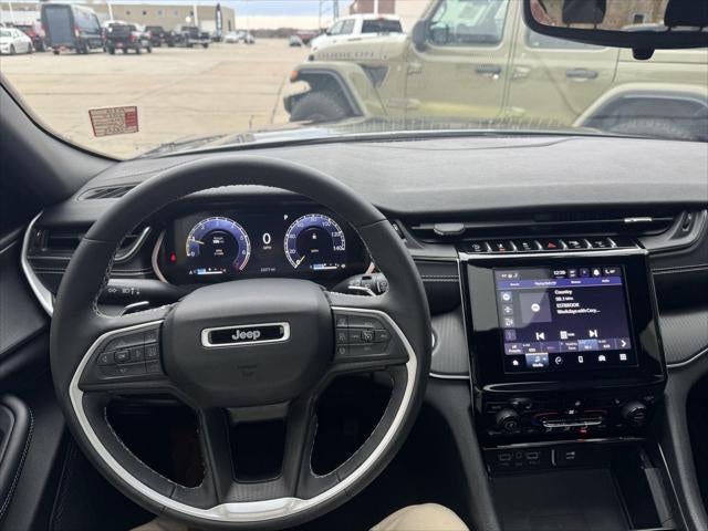 2024 Jeep Grand Cherokee L Altitude 4x4