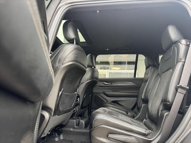 2024 Jeep Grand Cherokee L Altitude 4x4