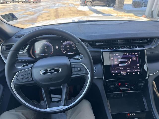 2025 Jeep Grand Cherokee GRAND CHEROKEE L ALTITUDE X 4X4