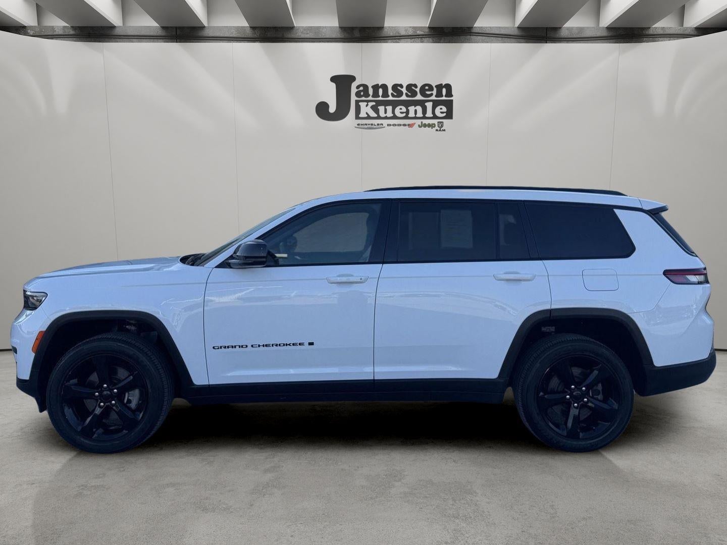 2025 Jeep Grand Cherokee L Altitude 4x4