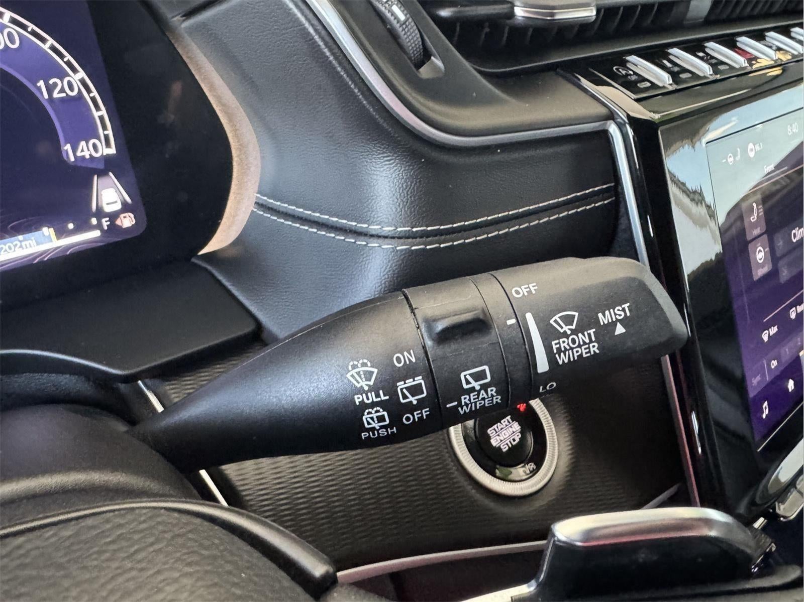 2025 Jeep Grand Cherokee L Altitude 4x4