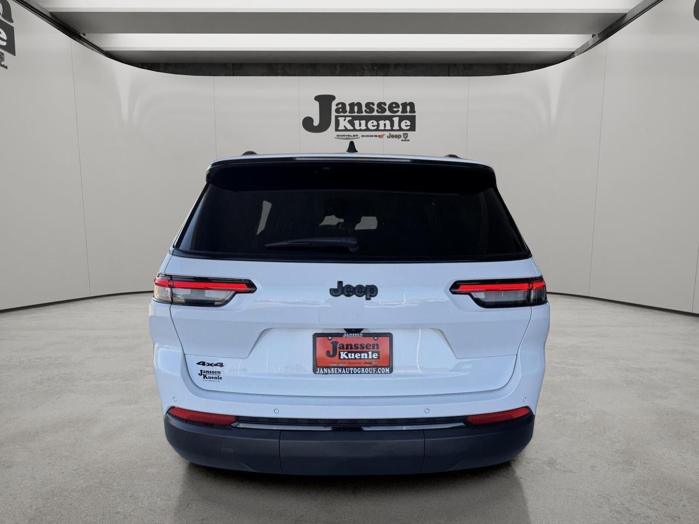 2025 Jeep Grand Cherokee L Altitude 4x4